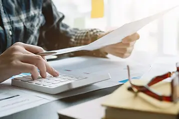 iPhone11ProMax和iPhone12ProMax那个更值得买?